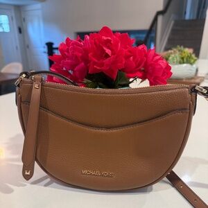 Michael Kors cross body tan bag